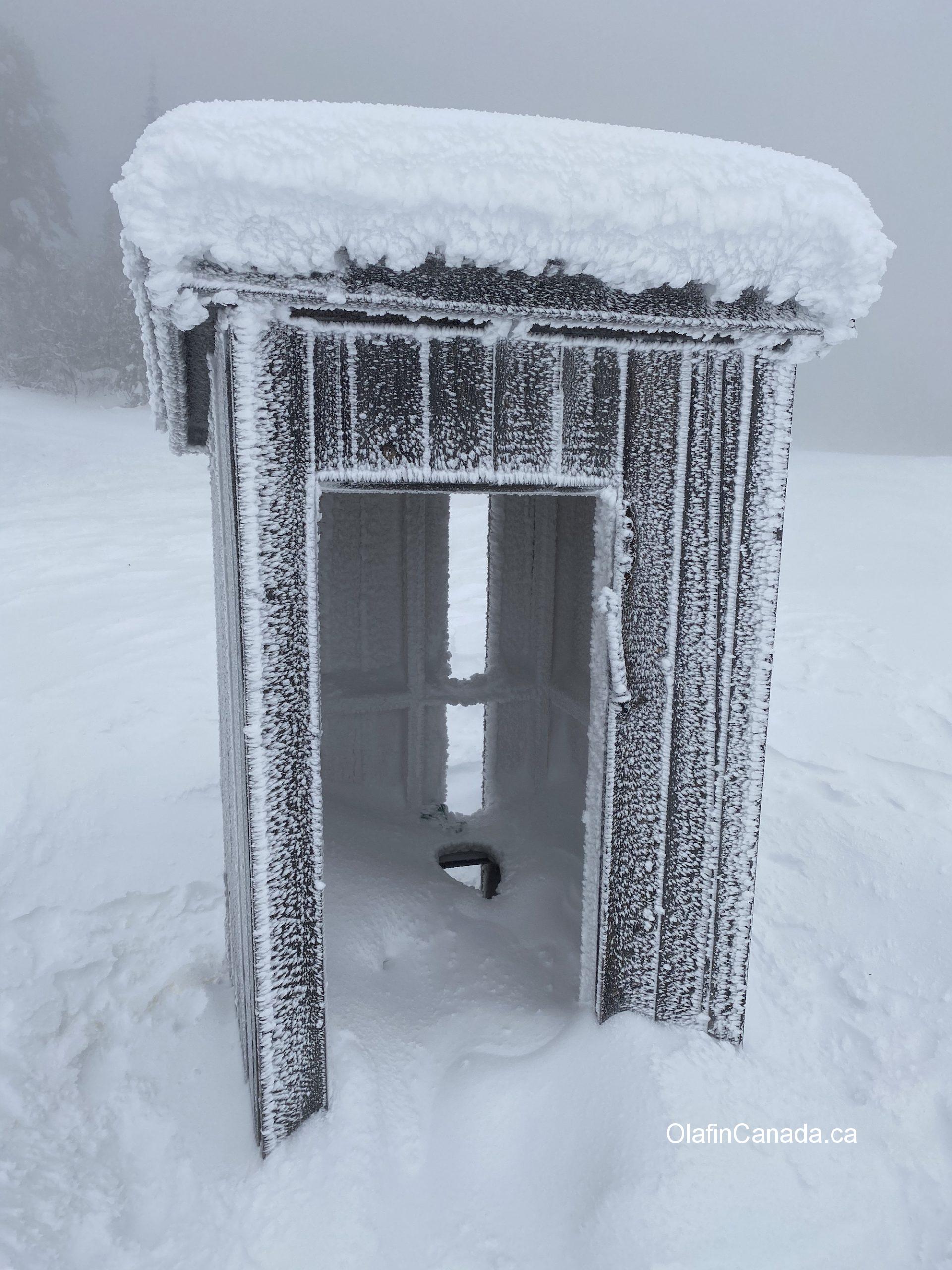 Outhouse on Crystal Mountain ski resort in West Kelowna #olafincanada #britishcolumbia #discoverbc #abandonedbc #westkelowna #crystalmountain #okanagan