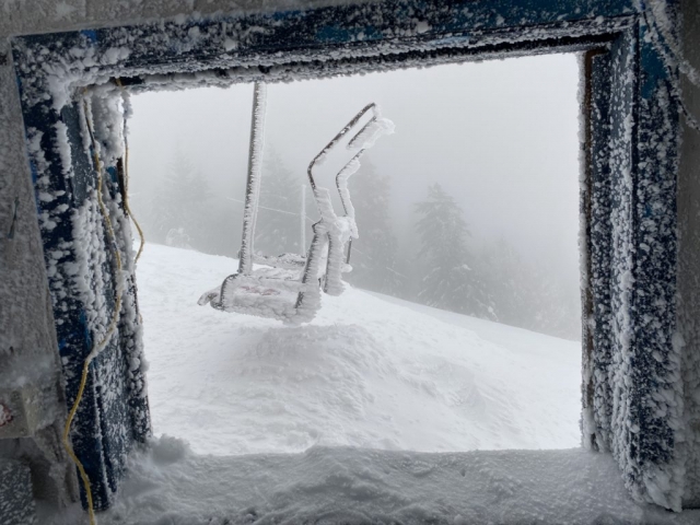 Frozen chair on abandoned ski resort Crystal Mountain in West Kelowna #olafincanada #britishcolumbia #discoverbc #abandonedbc #crystalmountain #westkelowna