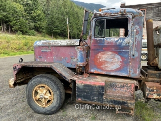 Old truck Old truck in Sandon #olafincanada #britishcolumbia #discoverbc #abandonedbc #sandon