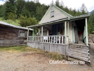 Mountain home Mountain home in Sandon #olafincanada #britishcolumbia #discoverbc #abandonedbc #sandon