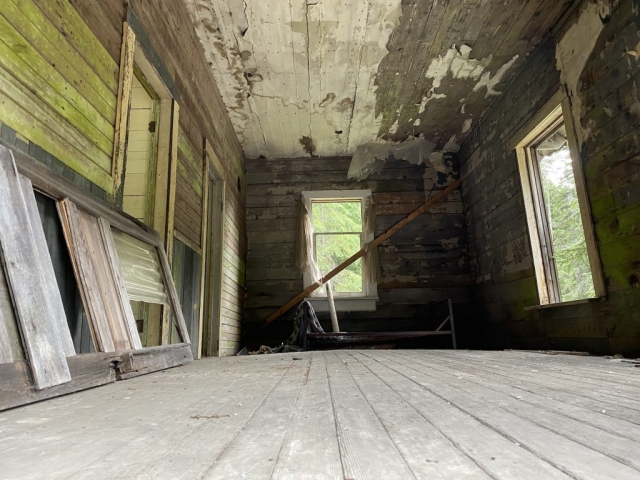 Bedroom in the station house, seen from the floor #olafincanada #britishcolumbia #discoverbc #abandonedbc #cody