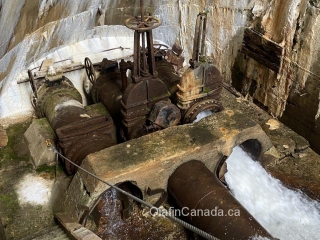 Water pump in dam A working water pump in the dam at Anyox #olafincanada #britishcolumbia #discoverbc #abandonedbc #anyox #dam