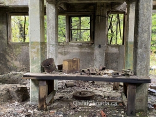 Crafting table Deserted crafting table in factory at Anyox #olafincanada #britishcolumbia #discoverbc #abandonedbc #anyox