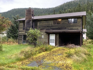 Abandoned house with a light on Abandoned house in Kitsault with the light still on #olafincanada #britishcolumbia #discoverbc #abandonedbc #kitsault