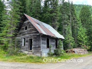 Station house in the summer Station house in Cody in the summer #olafincanada #britishcolumbia #discoverbc #abandonedbc #cody #stationhouse