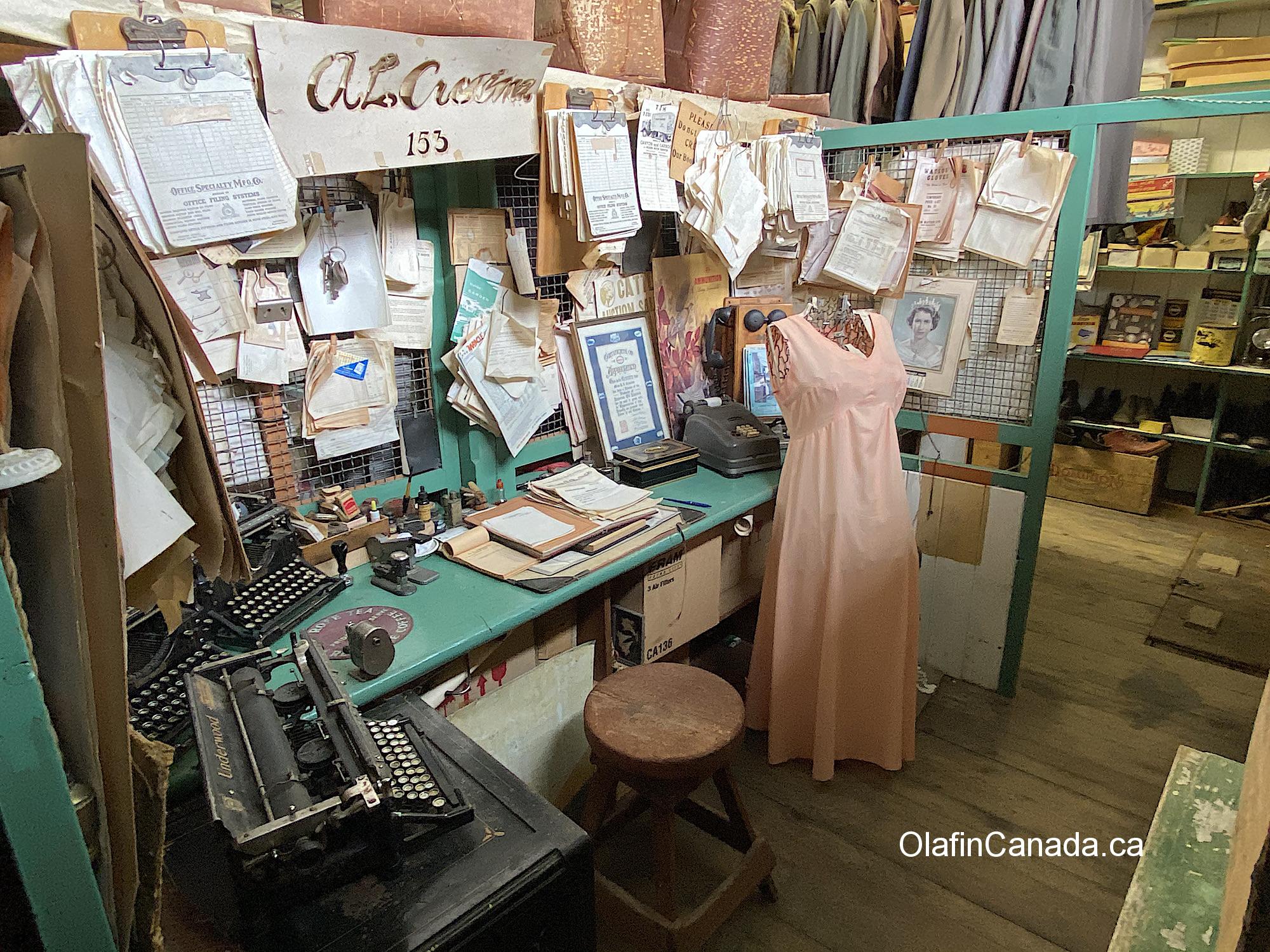 Office desk at the General Store in 153 Mile House #olafincanada #britishcolumbia #discoverbc #abandonedbc #153milehouse #generalstore #backintime