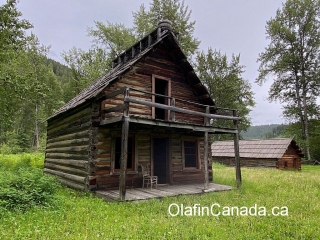 The Tong House Community Hall The Tong House Community Hall in Quesnel Forks #olafincanada #britishcolumbia #discoverbc #abandonedbc #cariboo #quesnelforks