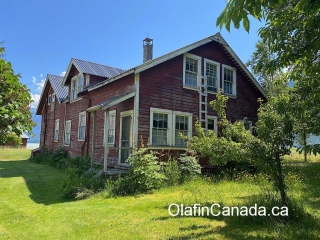 Guesthouse The guesthouse at the Tallheo Cannery #olafincanada #britishcolumbia #discoverbc #abandonedbc #tallheocannery #bellacoola