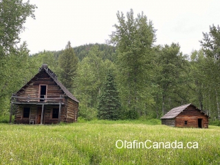 Main Street in Quesnel Forks Community Hall at Main Street in Quesnel Forks #olafincanada #britishcolumbia #discoverbc #abandonedbc #cariboo #quesnelforks