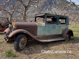 Fruit stand car Old car from the thirties in Keremeos #olafincanada #britishcolumbia #discoverbc #abandonedbc #keremeos #car