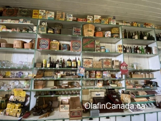 Counter with till Counter at the General Store in 153 Mile House #olafincanada #britishcolumbia #discoverbc #abandonedbc #153milehouse #generalstore #backintime