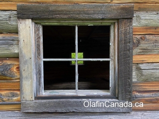Old window Old window of Hermit's cabin #olafincanada #britishcolumbia #discoverbc #abandonedbc #cariboo #quesnelforks